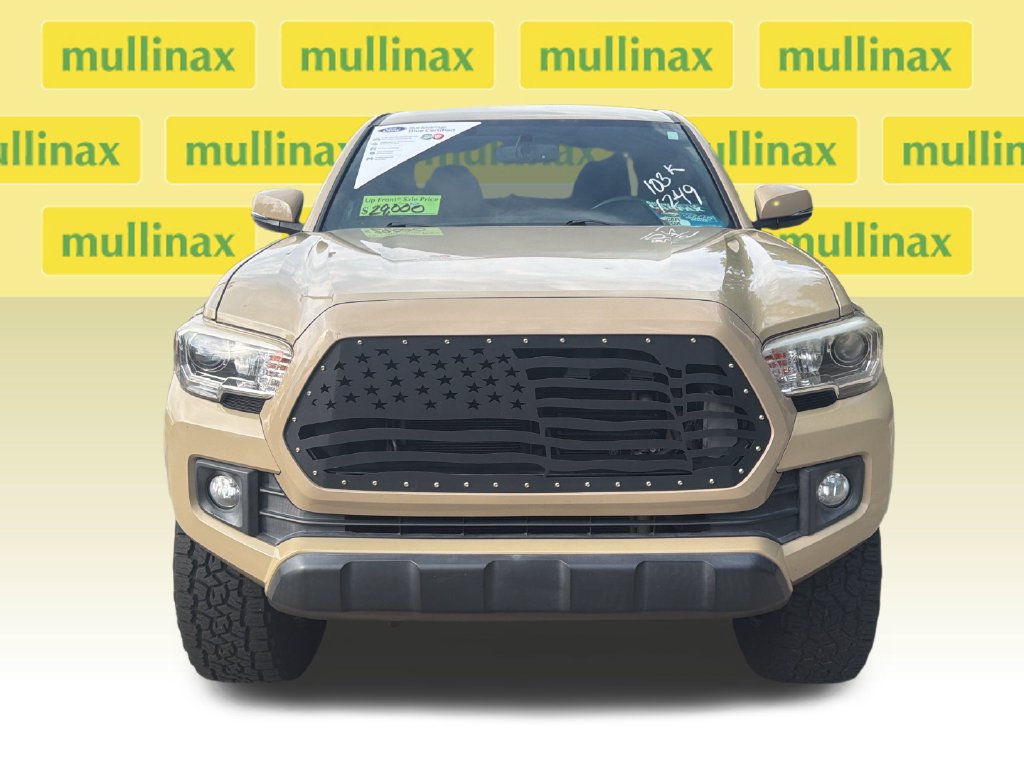 Used 2017 Toyota Tacoma TRD Off-Road w/ Tow Package (A/T) AWD/4WD image 14