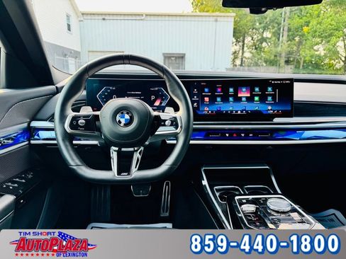 Used 2025 BMW 740i xDrive w/ Premium Package AWD/4WD image 28