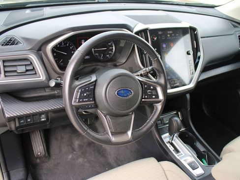 Used 2023 Subaru Ascent Premium w/ Convenience Package AWD/4WD image 11