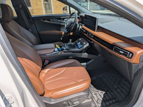 Used 2022 Lincoln Nautilus Reserve AWD/4WD image 17
