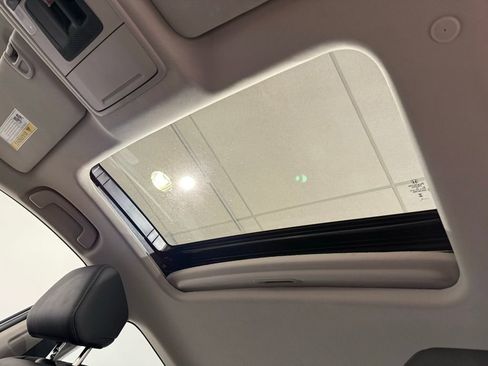 Used 2024 Honda Accord Touring image 17