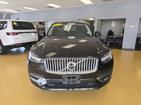 Used 2023 Volvo XC90 B6 Plus AWD/4WD image 9