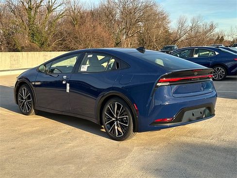 New 2026 Toyota Prius XLE image 3