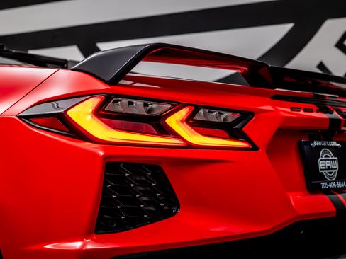Used 2023 Chevrolet Corvette Stingray Premium Conv w/ Z51 Performance Package RWD image 12