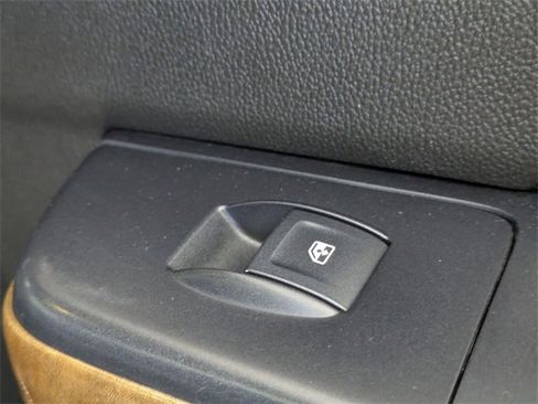 Used 2019 Chevrolet Silverado 2500 LTZ w/ Duramax Plus Package image 33