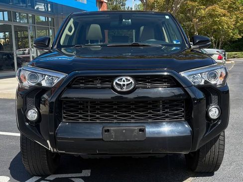 Used 2018 Toyota 4Runner SR5 Premium AWD/4WD image 3