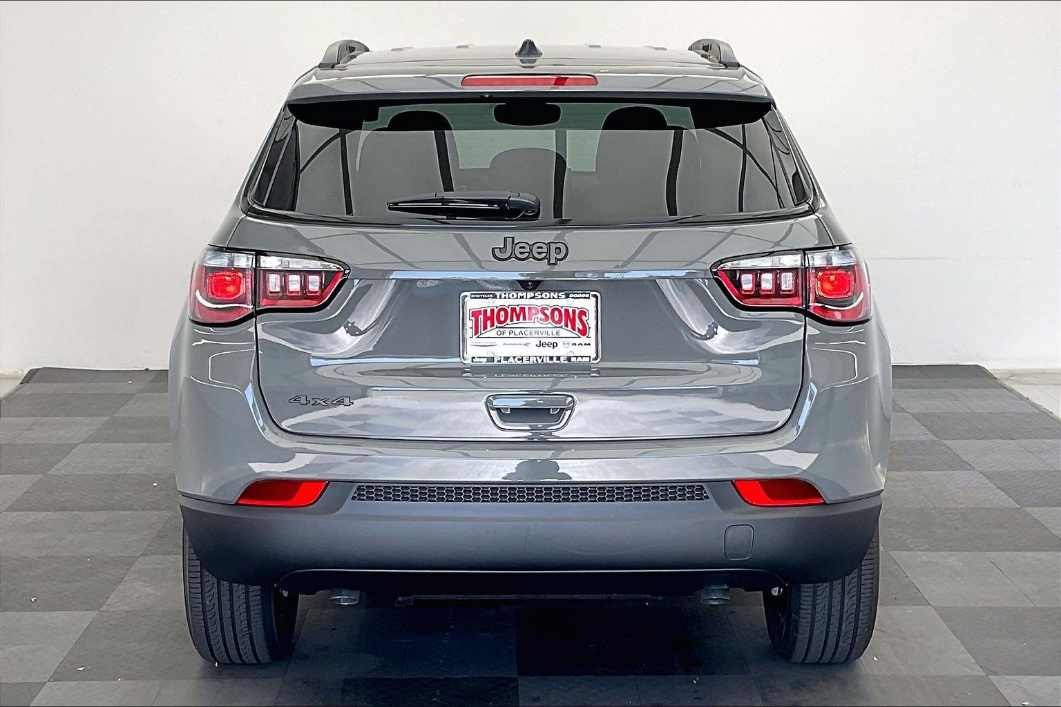 New 2026 Jeep Compass Latitude AWD/4WD image 3