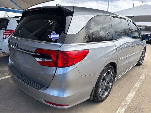 Used 2022 Honda Odyssey Elite image 6