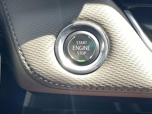 Used 2025 Chevrolet Equinox LT w/ Convenience Package II FWD image 26