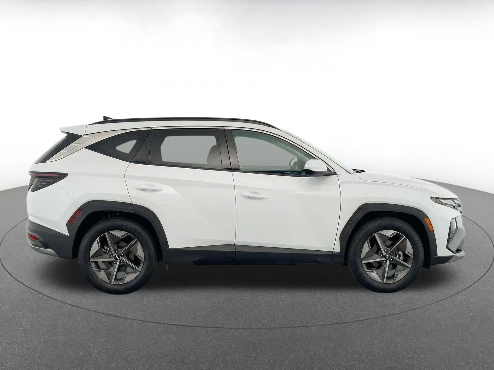 Used 2025 Hyundai Tucson SEL AWD/4WD image 9