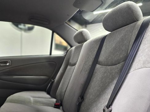 Used 2002 Toyota Prius FWD image 40