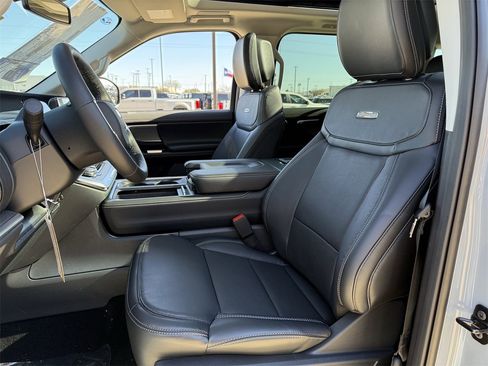 New 2026 Ford Expedition Platinum w/ Driver's Package image 21