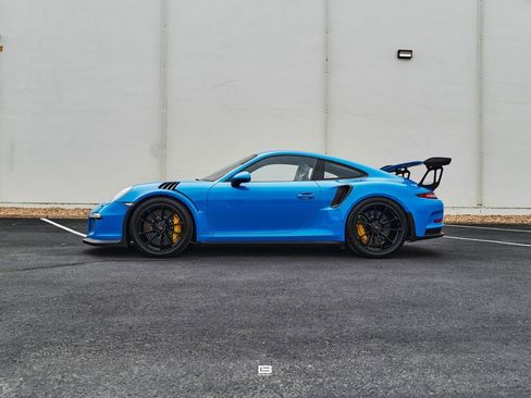 Used 2016 Porsche 911 GT3 RS image 2