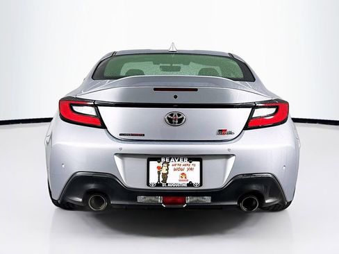 Used 2024 Toyota GR86 Premium image 8