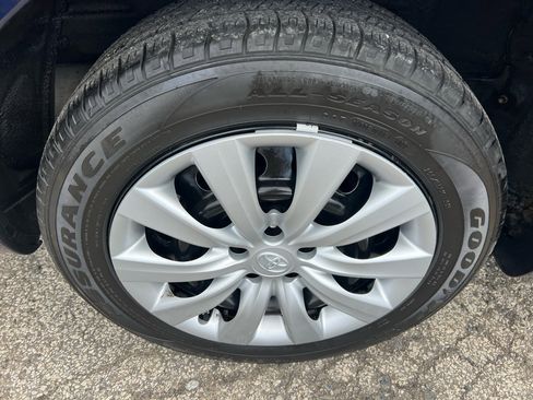 Used 2013 Toyota Corolla LE Special Edition image 5