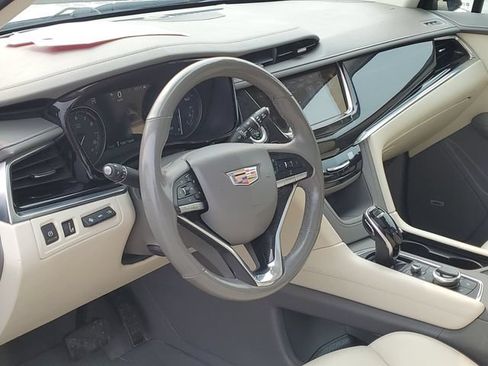 Used 2021 Cadillac XT6 Premium Luxury AWD/4WD image 11