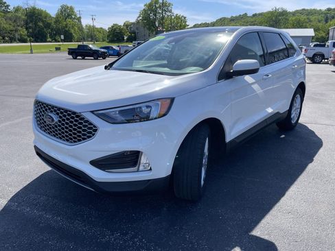 Used 2024 Ford Edge SEL w/ Convenience Package AWD/4WD image 5