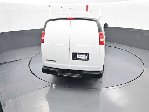 Used 2020 Chevrolet Express 2500 image 26