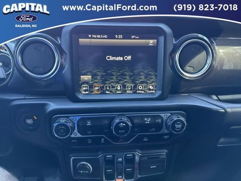 Used 2021 Jeep Wrangler Unlimited Sahara image 25