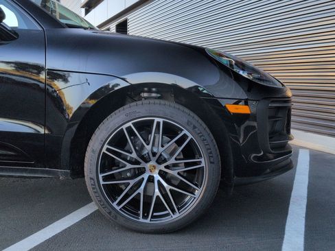 New 2026 Porsche Macan image 12