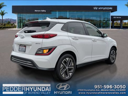 Certified 2023 Hyundai Kona SE FWD image 5