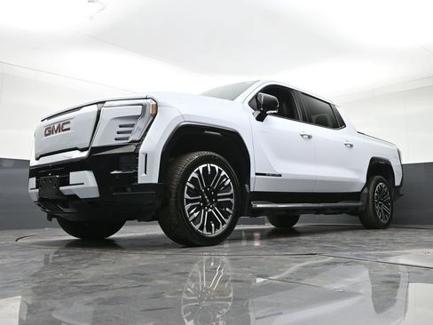 Used 2026 GMC Sierra EV Denali AWD/4WD image 23