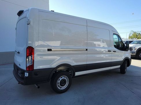 New 2026 Ford Transit 250 148 Medium Roof w/ Load Area Protection Package RWD image 15