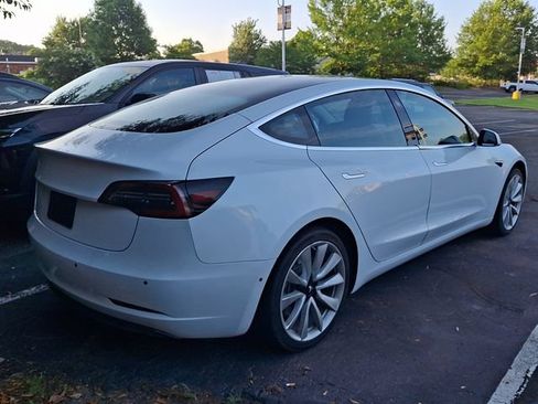 Used 2019 Tesla Model 3 Mid Range RWD image 7