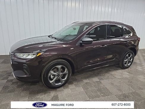 Used 2023 Ford Escape ST-Line w/ Tech Pack #1 image 7