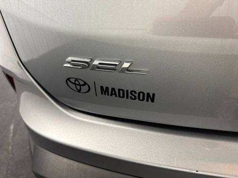 Used 2024 Ford Edge SEL AWD/4WD image 45