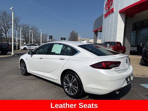 Used 2018 Buick Regal Essence w/ Driver Confidence Package #1 FWD image 5