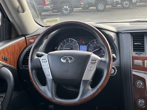 Used 2019 INFINITI QX80 Luxe w/ All-Season Package image 28