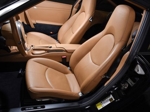Used 2010 Porsche 911 Targa 4S image 5