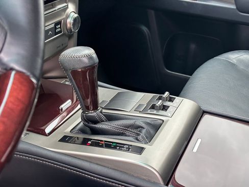 Used 2017 Lexus GX 460 Premium image 10