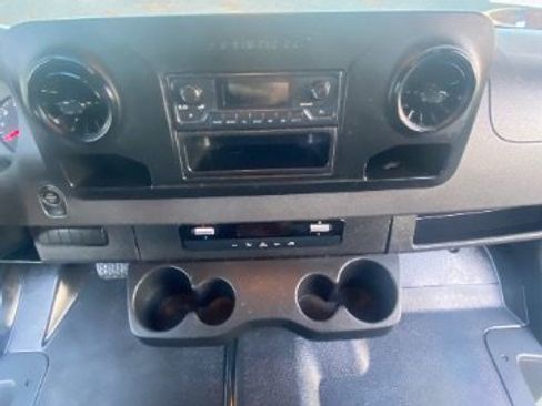 Used 2022 Mercedes-Benz Sprinter 2500 image 19