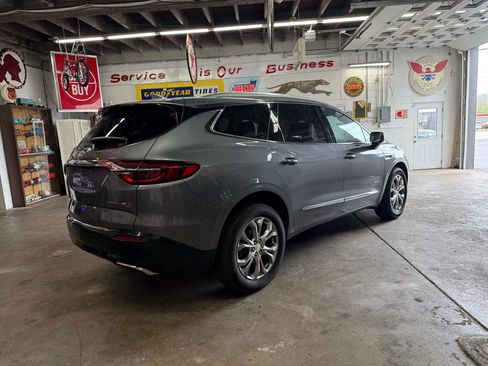 Used 2019 Buick Enclave Avenir AWD/4WD image 5
