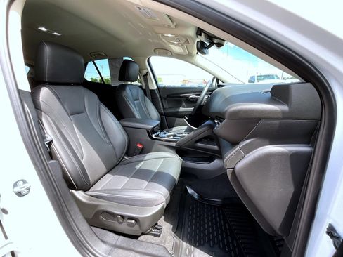 Used 2023 Buick Envision Essence AWD/4WD image 16