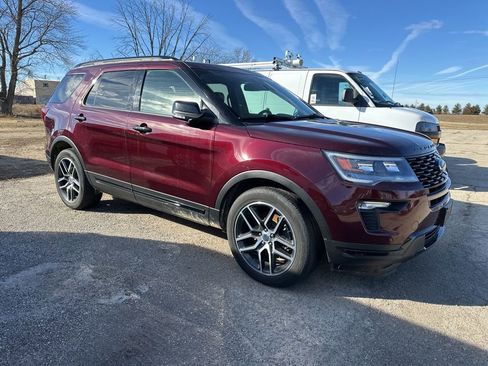 Used 2019 Ford Explorer Sport w/ Equipment Group 401A image 9