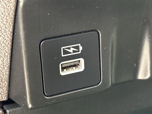 Used 2023 Honda Odyssey Elite image 25