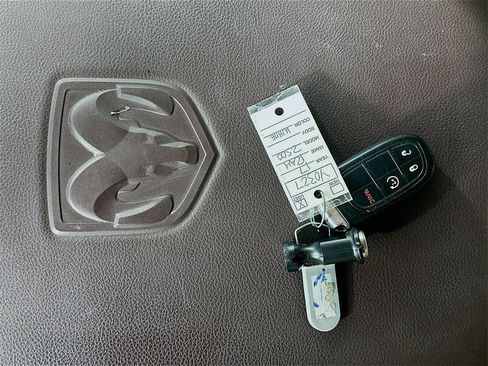 Used 2017 RAM 2500 Laramie image 36