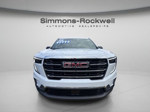 New 2026 GMC Acadia Elevation w/ Elevation Premium Package AWD/4WD image 7
