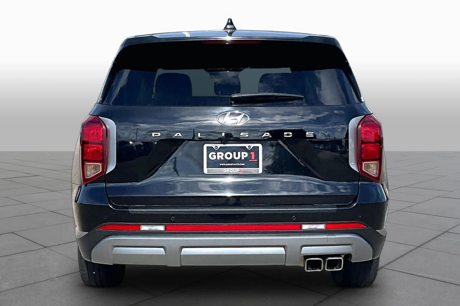 Used 2023 Hyundai Palisade SE FWD image 5