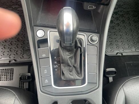 Used 2019 Volkswagen Jetta SEL FWD image 20