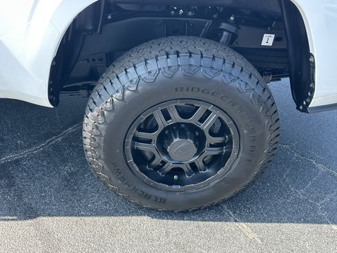 Used 2023 Toyota Tacoma SR RWD image 21