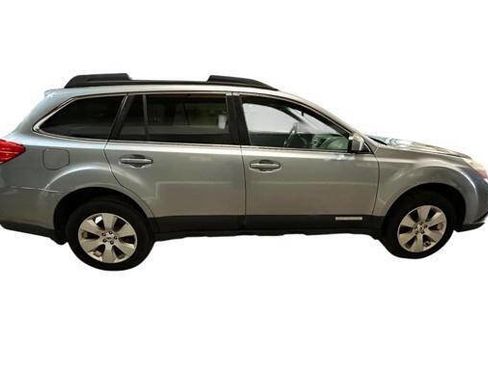 Used 2011 Subaru Outback 2.5i Limited w/ PWR Moonroof Pkg AWD/4WD image 7