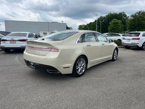 Used 2016 Lincoln MKZ w/ Equipment Group 300A Reserve FWD image 7