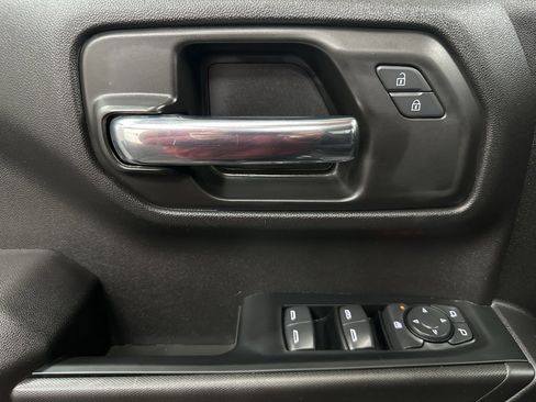 Used 2022 Chevrolet Silverado 1500 Custom Trail Boss image 17