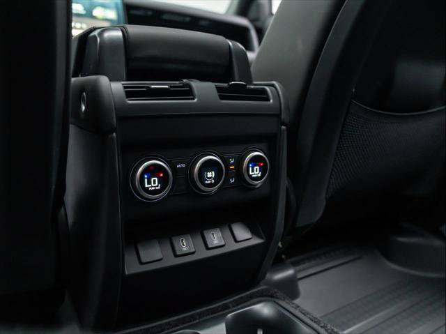 New 2026 Land Rover Defender 130 X-Dynamic SE AWD/4WD image 29