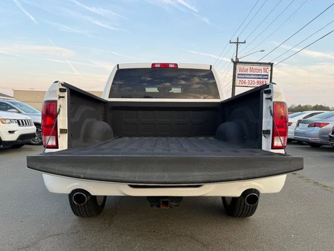 Used 2017 RAM 1500 Express image 11