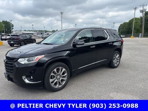 Used 2019 Chevrolet Traverse Premier w/ LPO, Blackout Package image 3